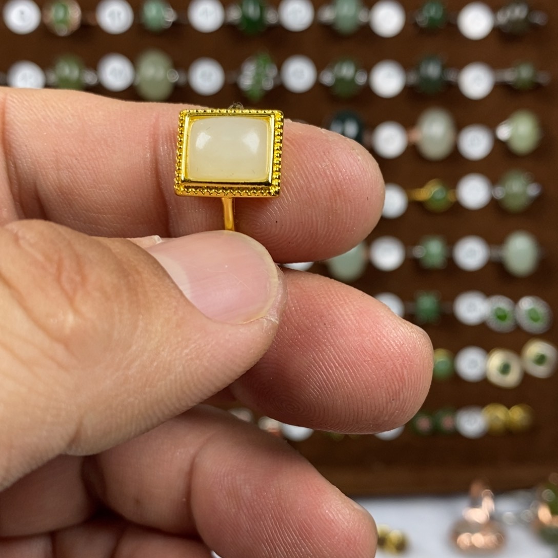 和田玉（白玉）戒指合金