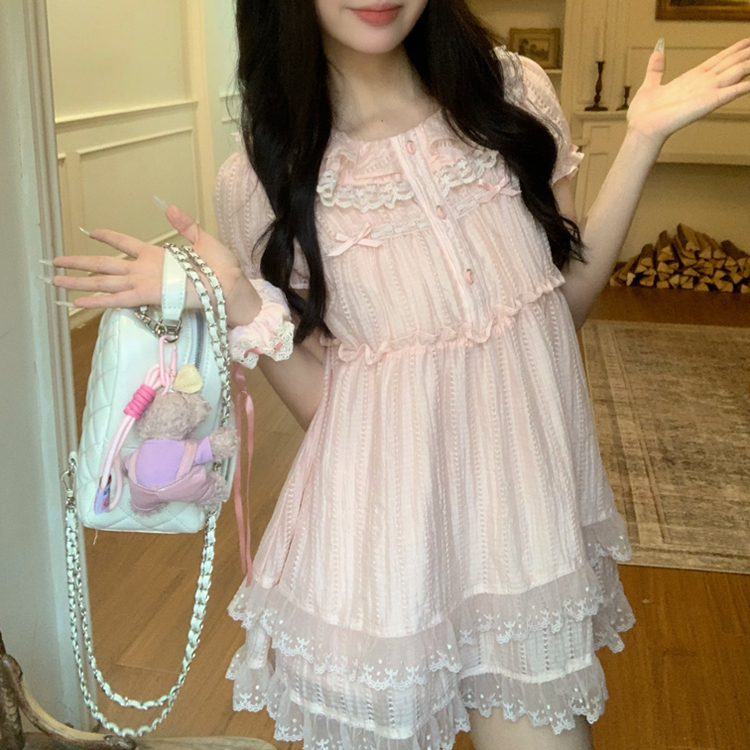 甜乖乖式初恋感甜美可爱粉色少女感泡泡袖连衣裙两件套栗子团原创