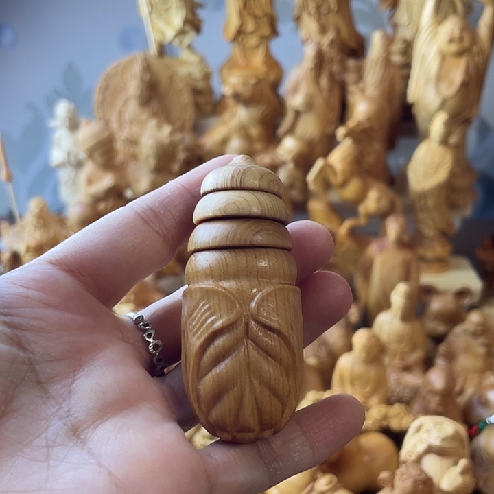 柏木（崖柏）崖柏蝉蛹