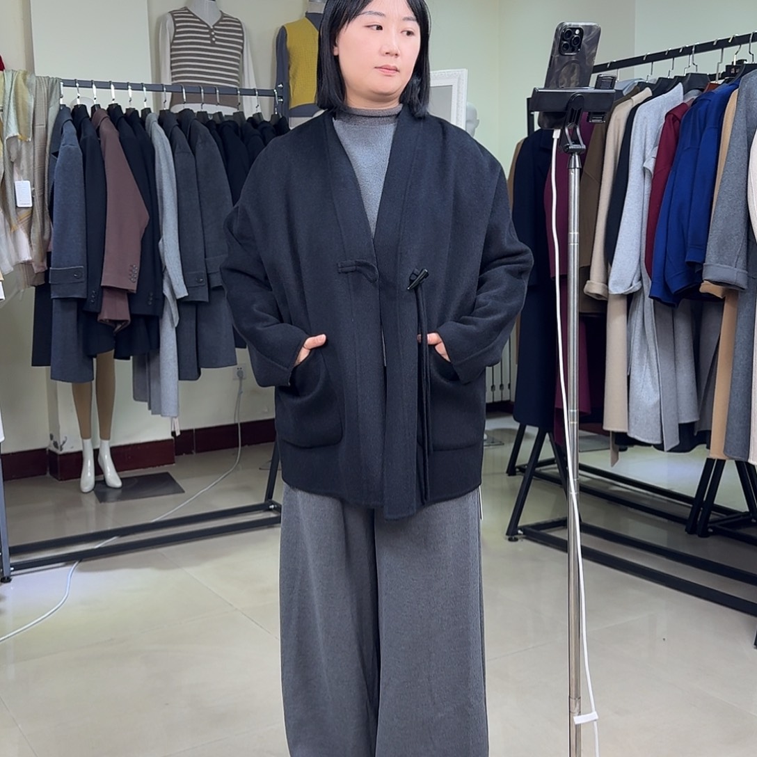 纯羊绒大衣M码130-150斤037