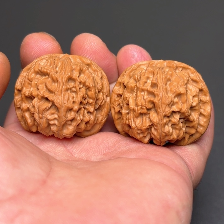 文玩核桃把件苹果园