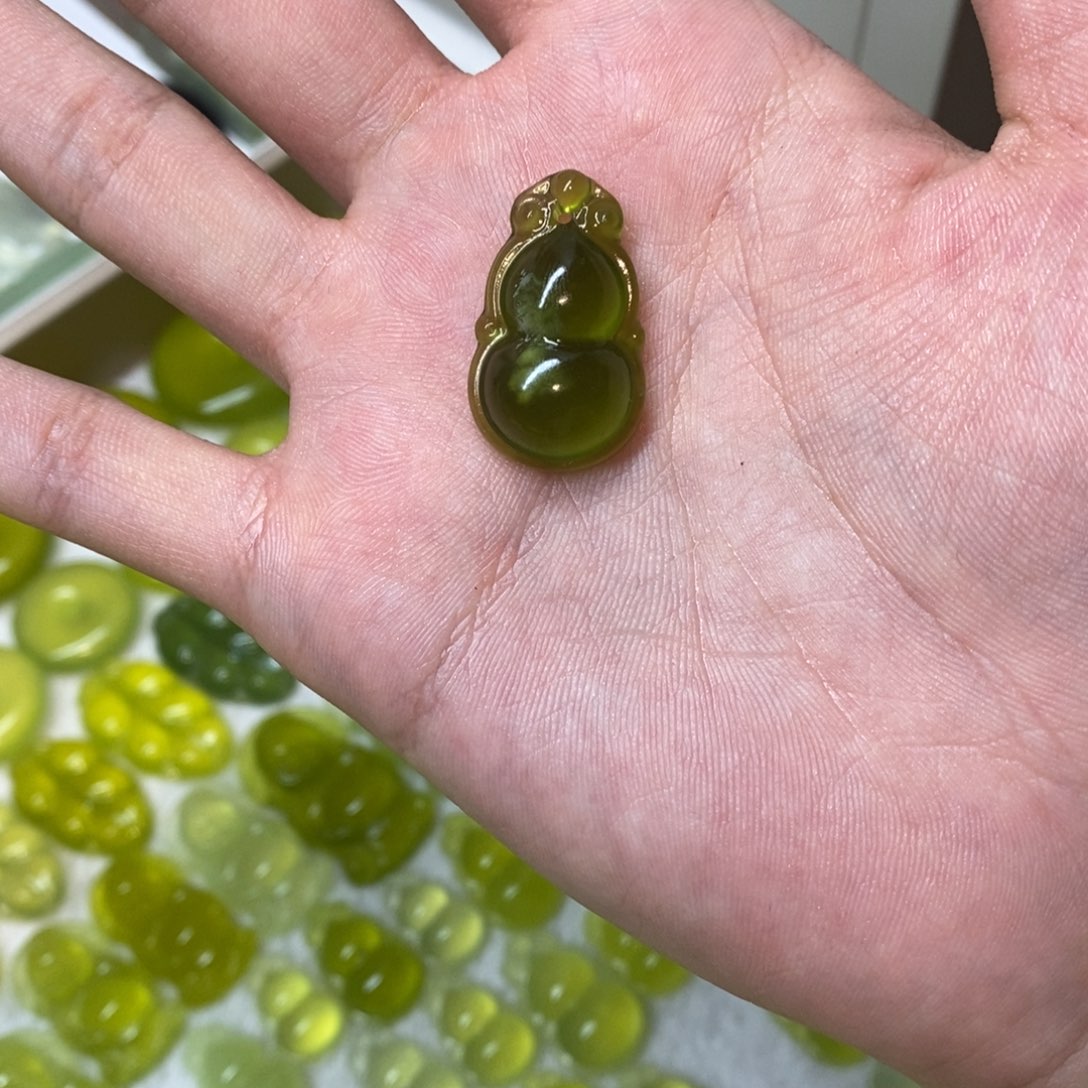 岫玉未镶嵌吊坠(不含链)