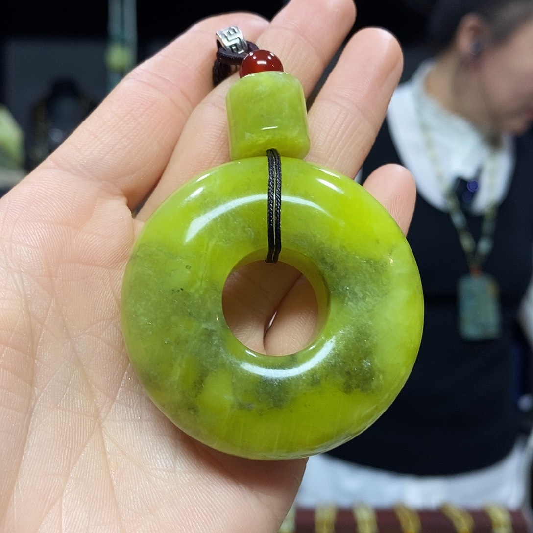 岫玉挂件吊坠未镶嵌