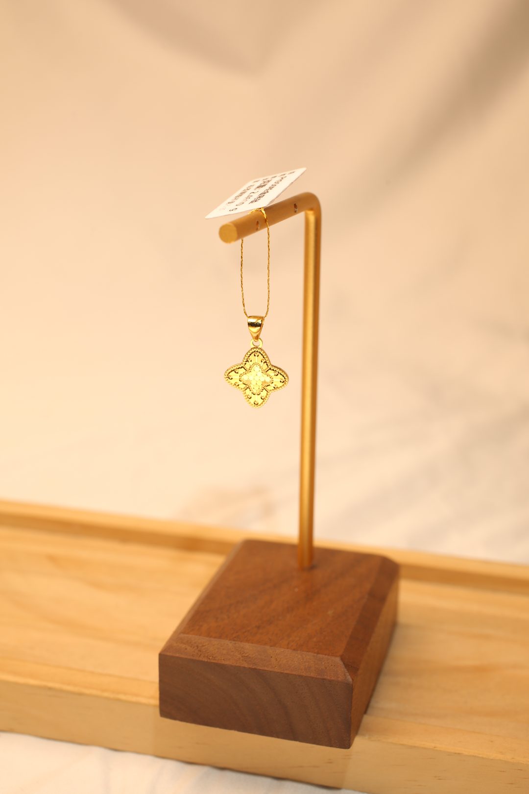 Pt950铂金黄碎冰双层四叶草时尚吊坠