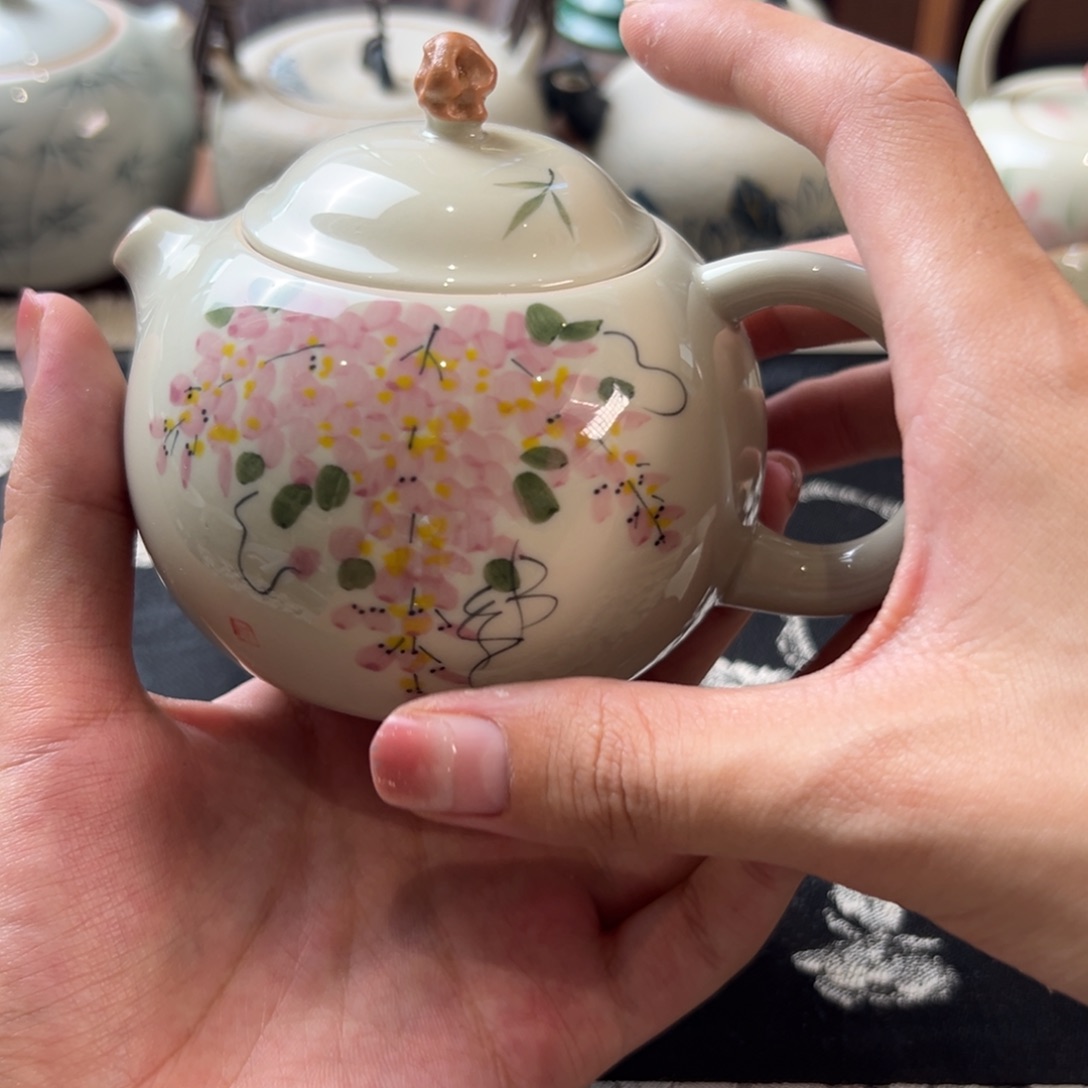 茶具等产品的生产和销售为