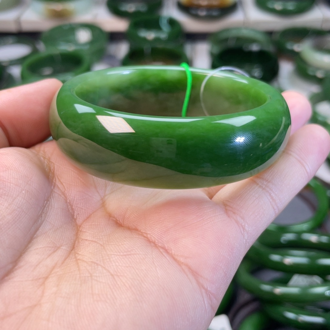 和田玉（碧玉）手镯未镶嵌