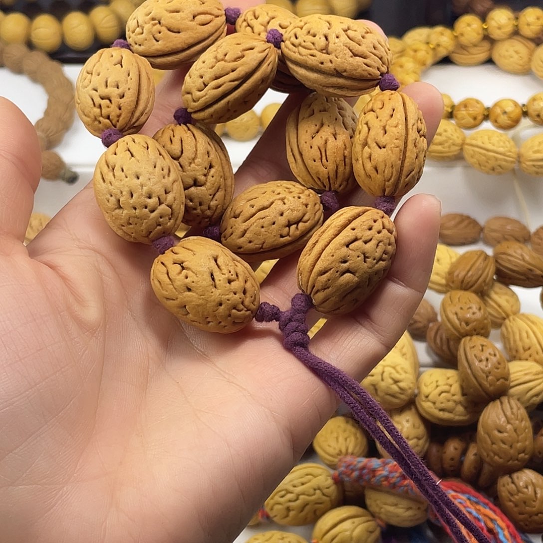 *****东北脑纹桃核16钱袋子