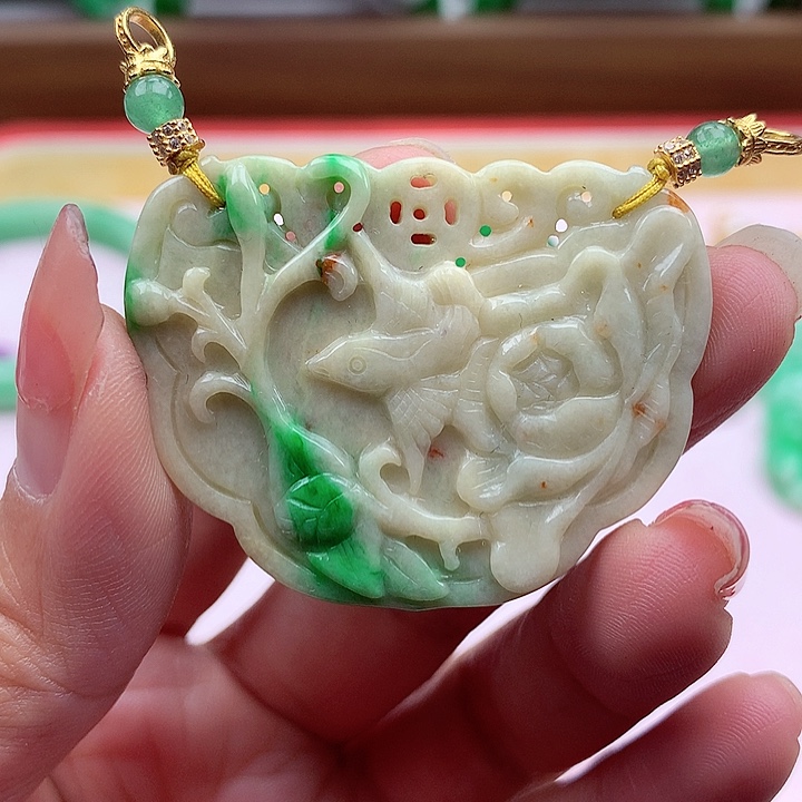 翡翠颈饰银S925镶嵌翡翠