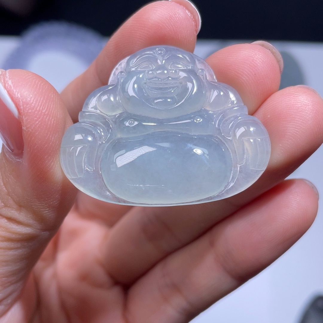 翡翠颈饰未镶嵌佛