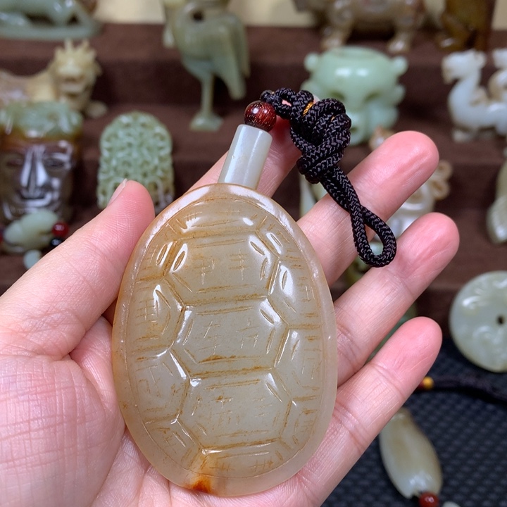 用***6和田玉未镶嵌挂件