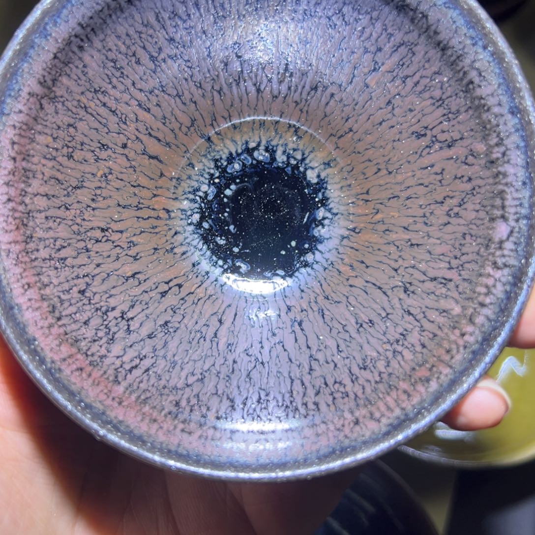 ****友茶盏我覺得他應該也不太一樣