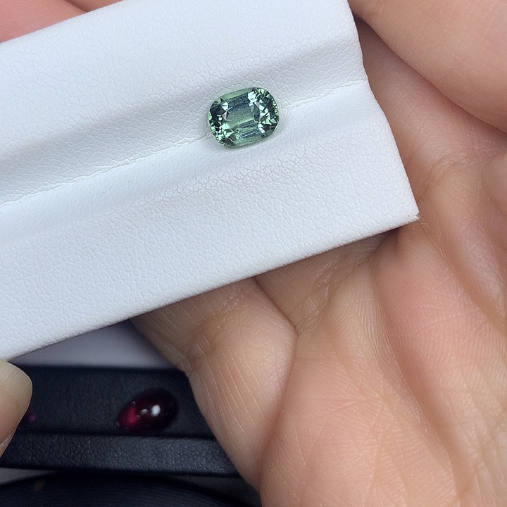 碧玺未镶嵌裸石1.33ct绿碧玺