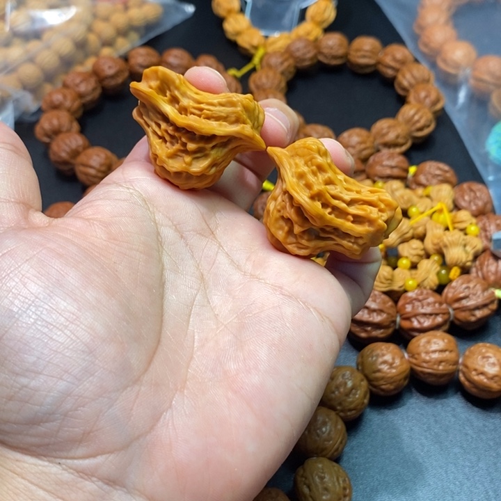 吊坠龙脊菩提鸳鸯