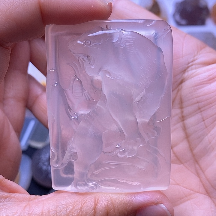 玛瑙/玉髓颈饰未镶嵌