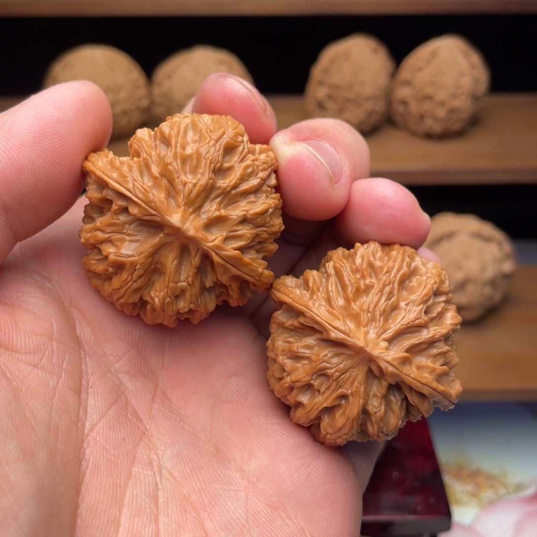 文玩核桃把件40.8毕业老树苹果园