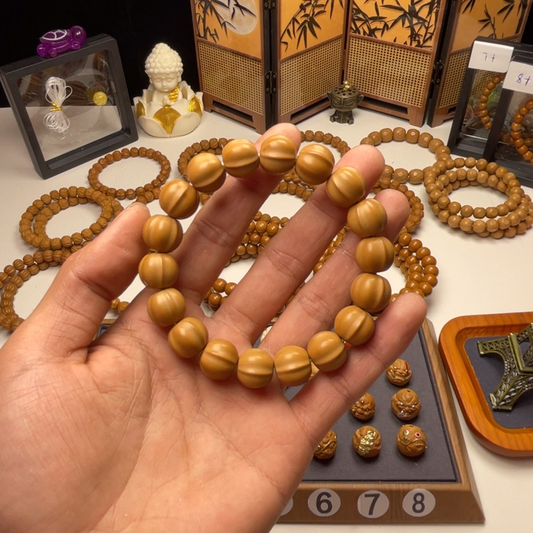 三***儿猴头核桃吊坠大鲨鱼