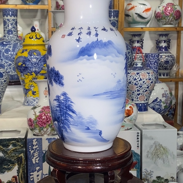 景德镇陶瓷艺术品杨*