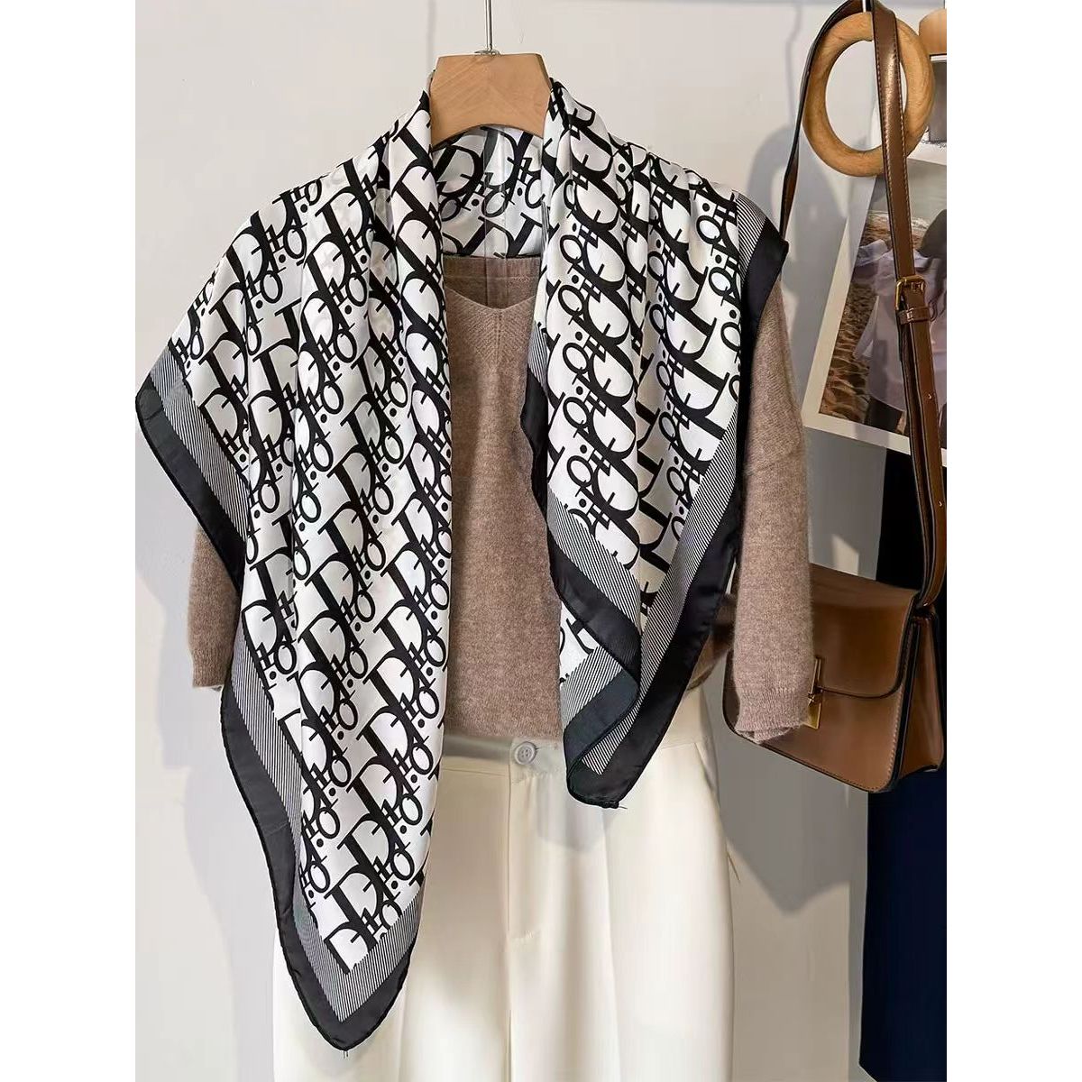 高档丝巾围巾女士披肩新款素雅百搭110*110#3193