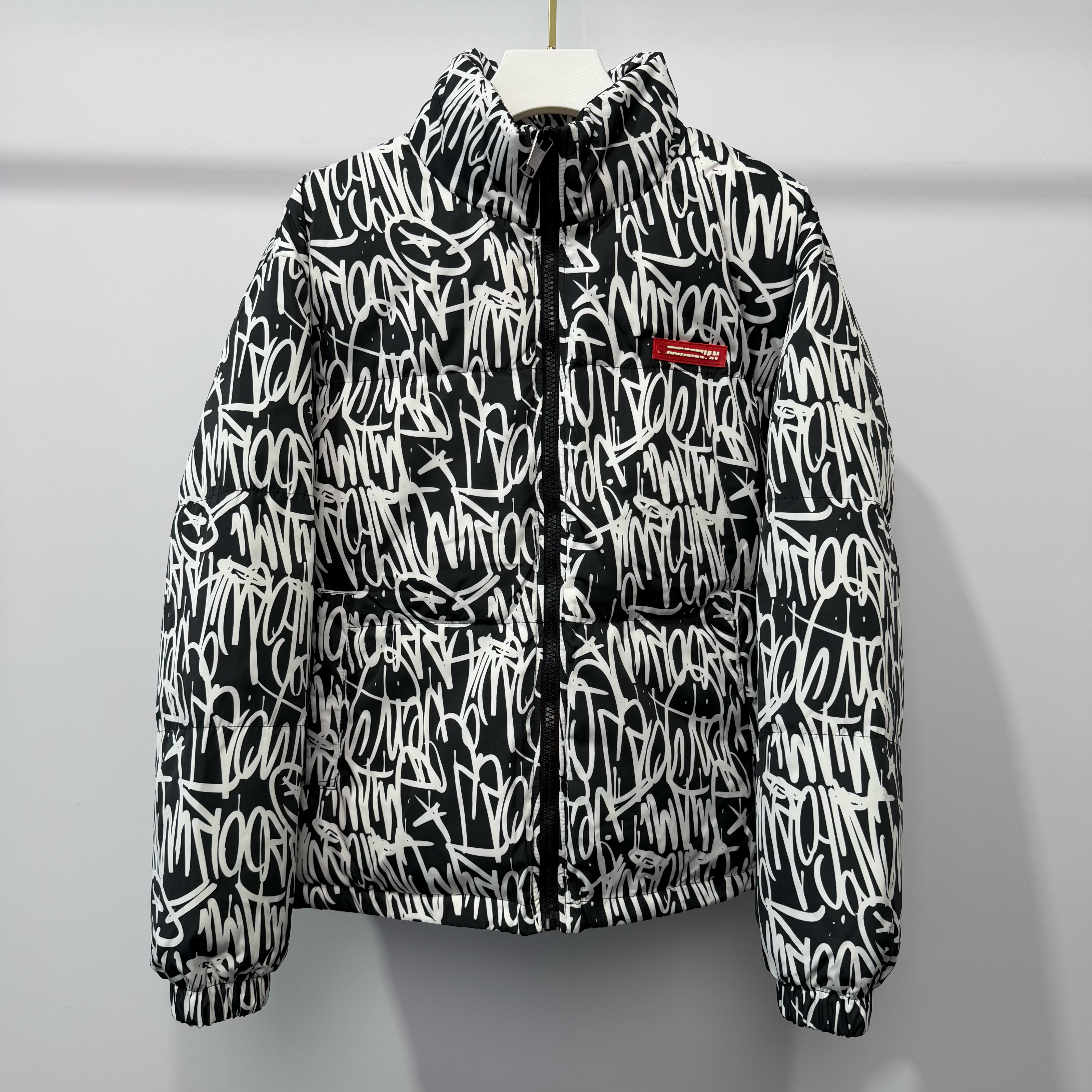 R-1 SY 冬季男士90鸭绒填充黑白满印字母高克重立领羽绒服 SY012