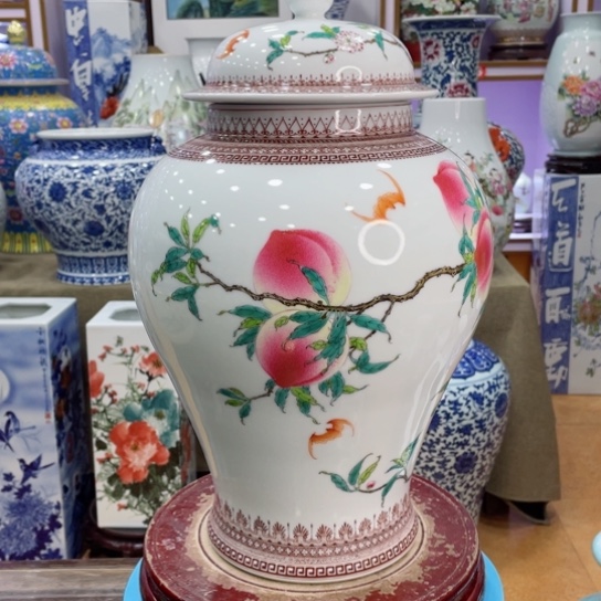 全手工重工粉彩将军罐音**主全手工粉彩九桃将军罐