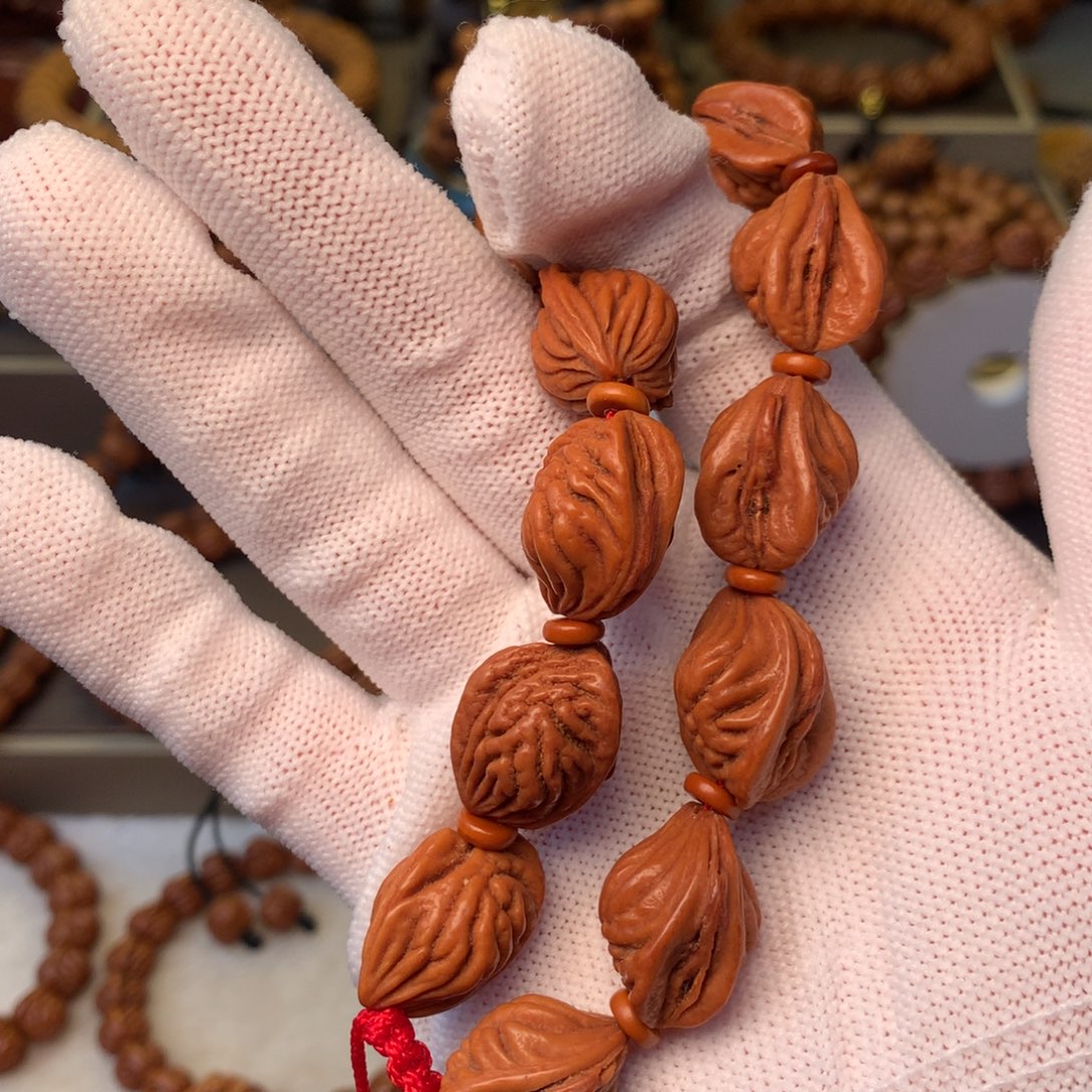 张***峰手串桃核秦岭龙纹