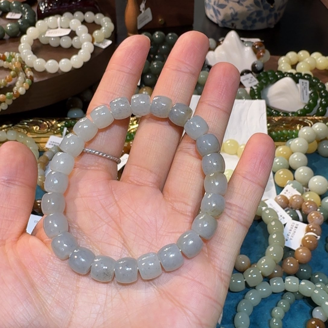 和田玉（糖玉）手串未镶嵌爱****.