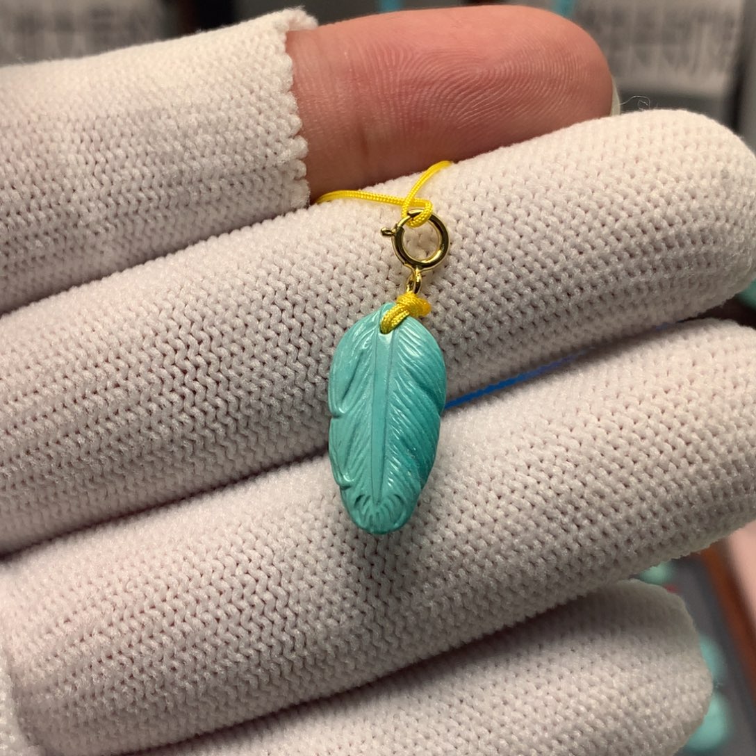 绿松石未镶嵌挂件