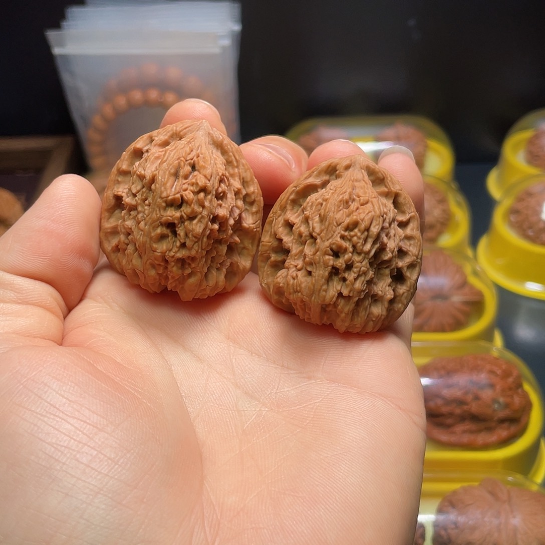 文玩核桃吊坠39尺南疆石