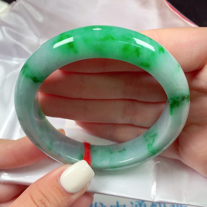 翡翠手镯未镶嵌5556圈DH1117