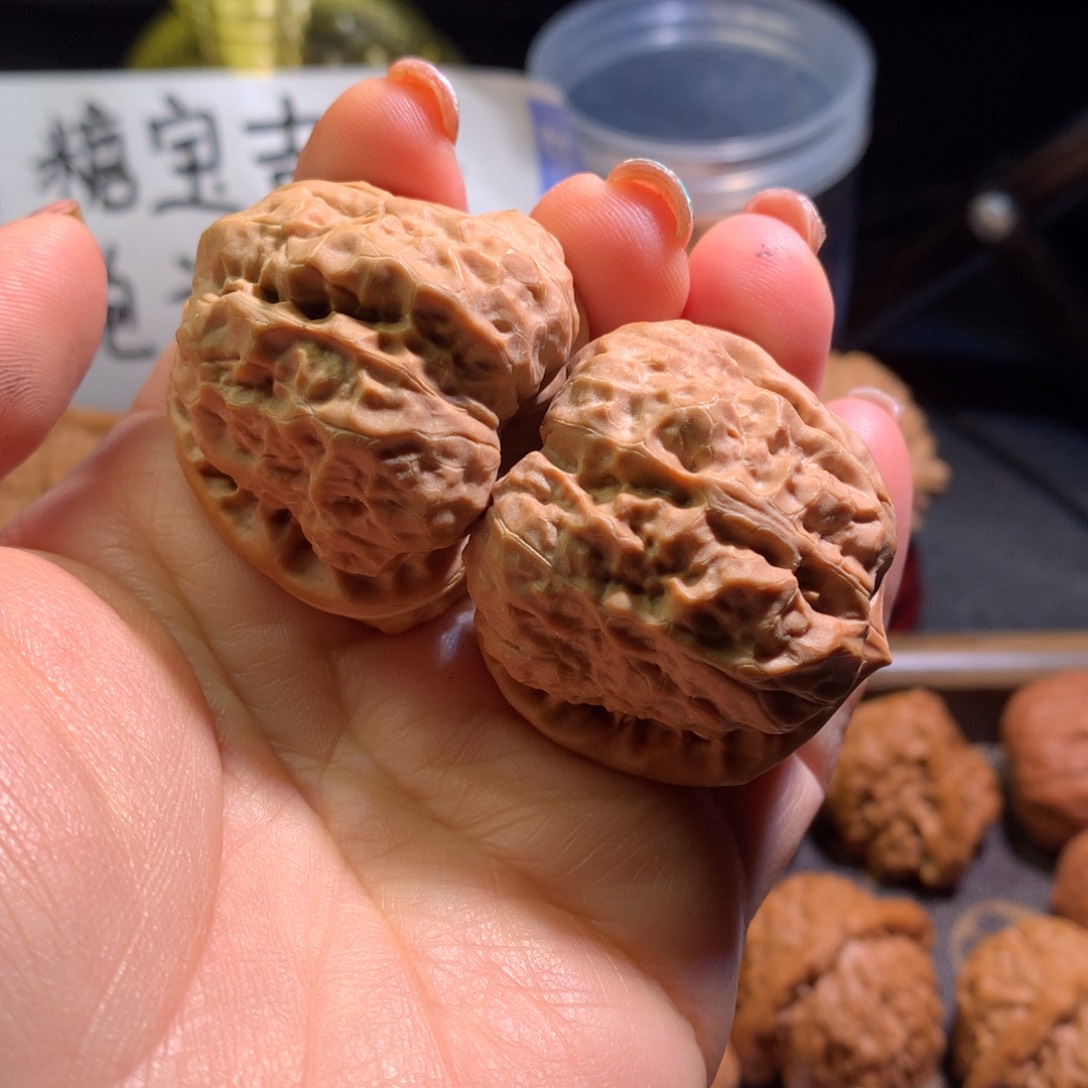 吊坠文玩核桃38尺蛙蛙，有修