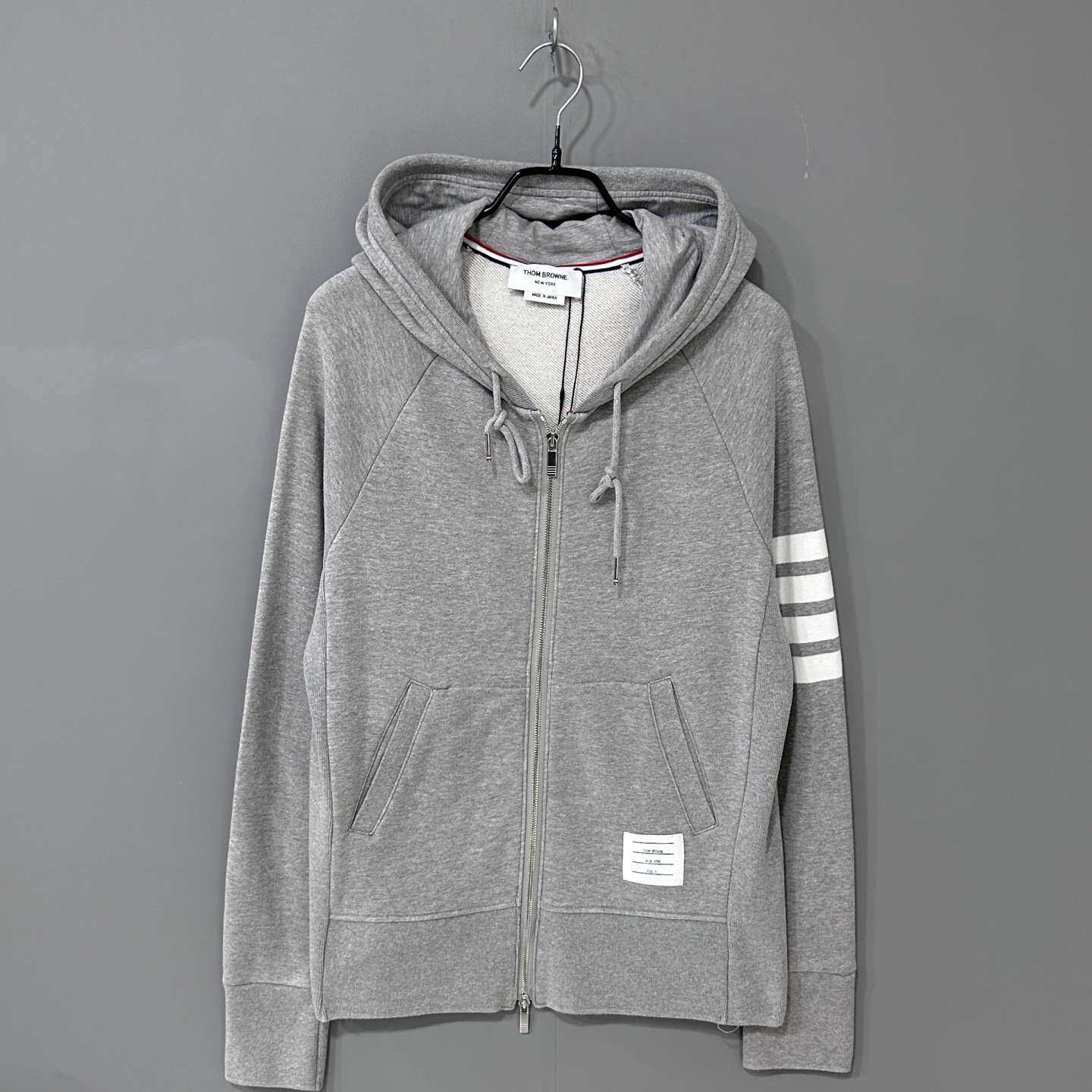 99新 THOMBROWNE 灰色经典四条纹拉链外套/99新/38码/82651