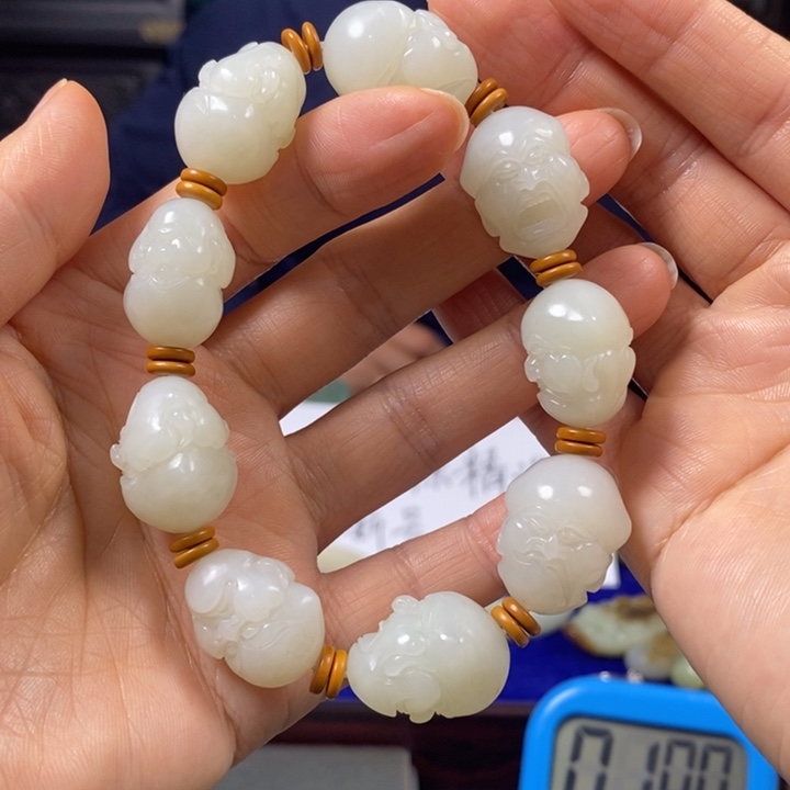 和田玉手链未镶嵌身****民