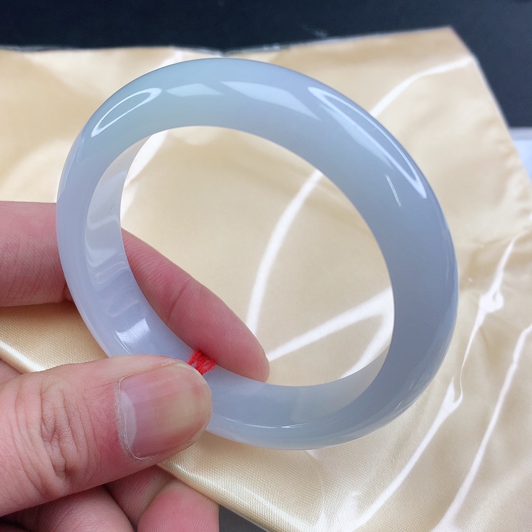 翡翠手镯未镶嵌7907圈53