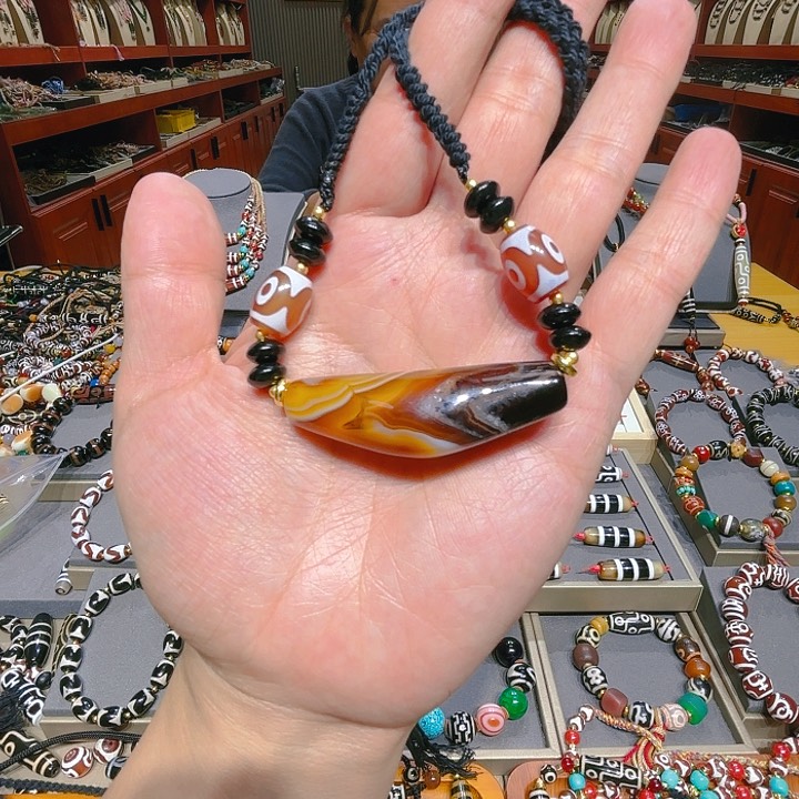 未镶嵌玛瑙/玉髓珠宝奇石