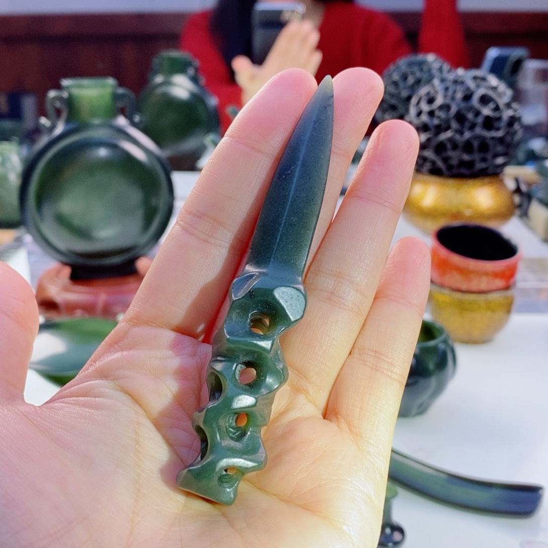 和田玉（青玉）摆件未镶嵌