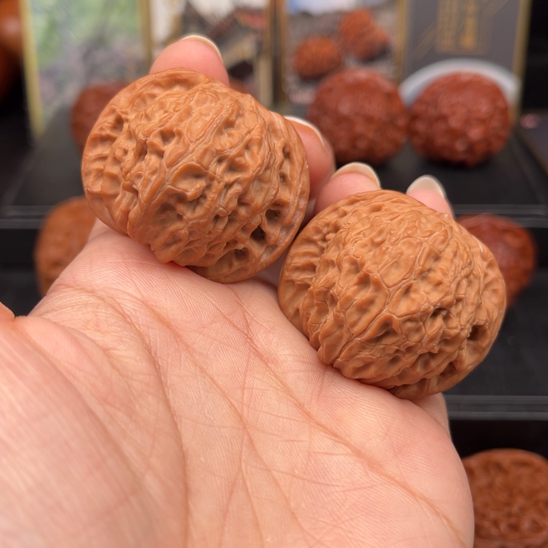 【闪购商品】文玩核桃吊坠磨盘38