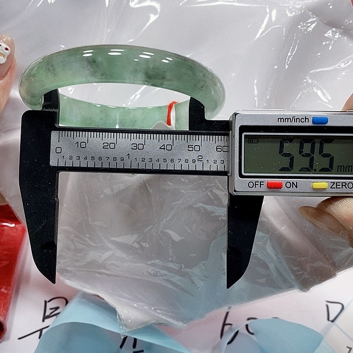 翡翠手镯未镶嵌162