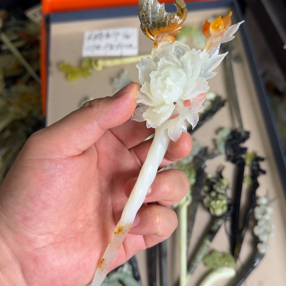 岫玉发饰未镶嵌我*笑