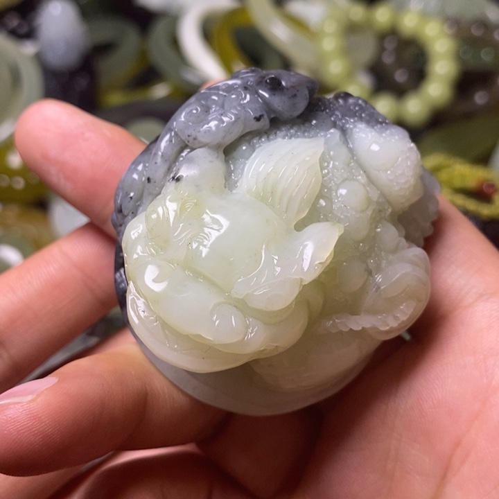 岫玉岫玉手把件未镶嵌