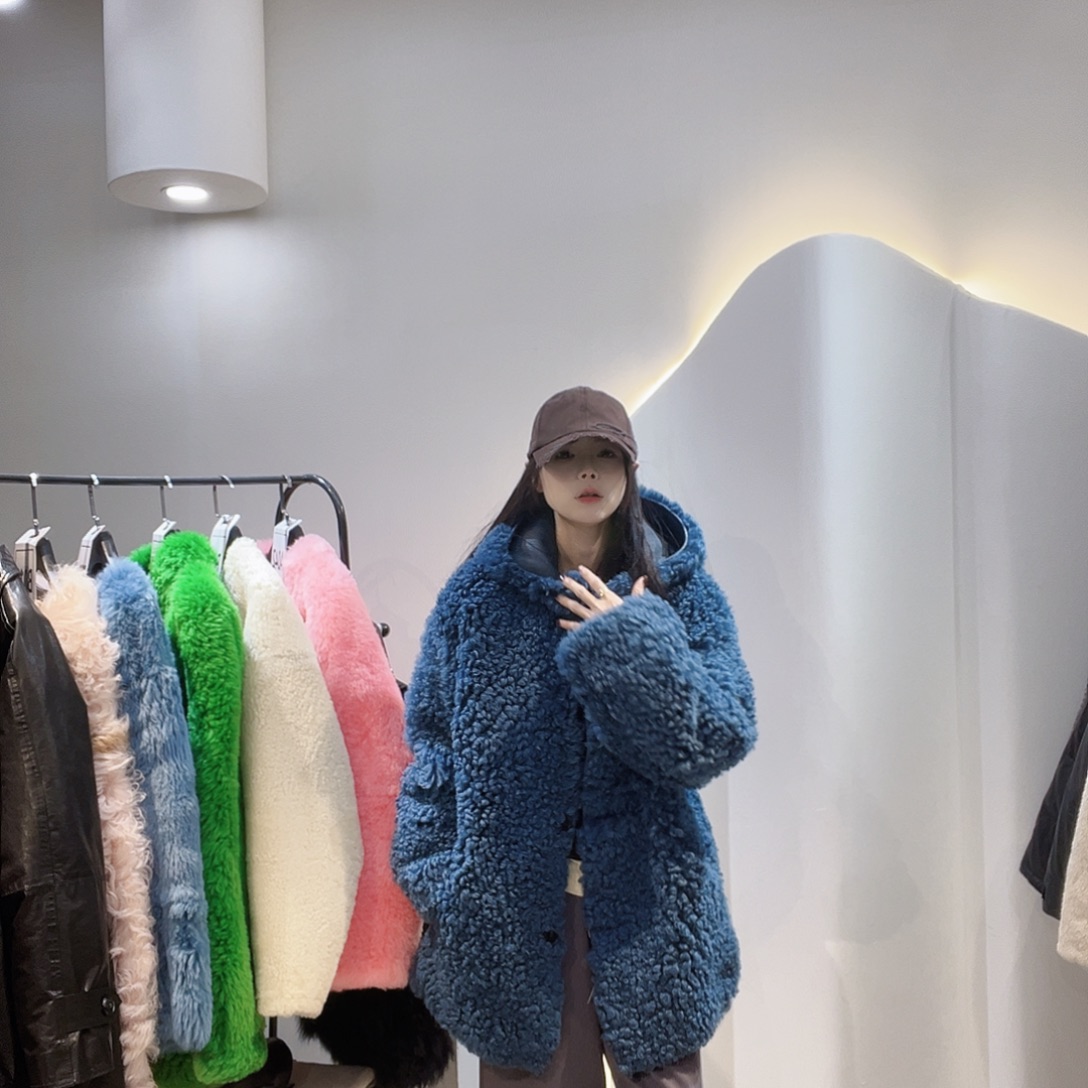 B***u真皮皮毛一体外套222-3260