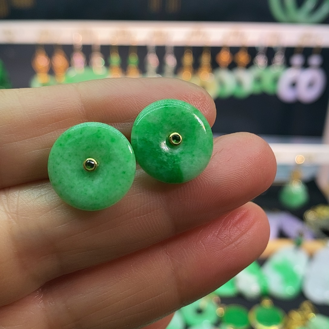 翡翠18K金镶嵌耳饰耳饰