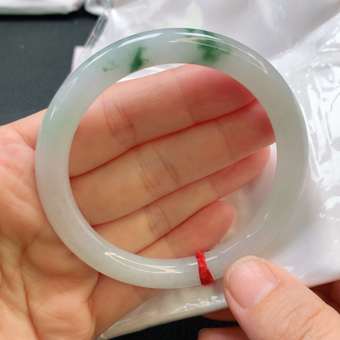 翡翠手镯未镶嵌58圆