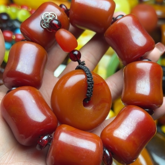 琥珀手串未镶嵌蜜蜡