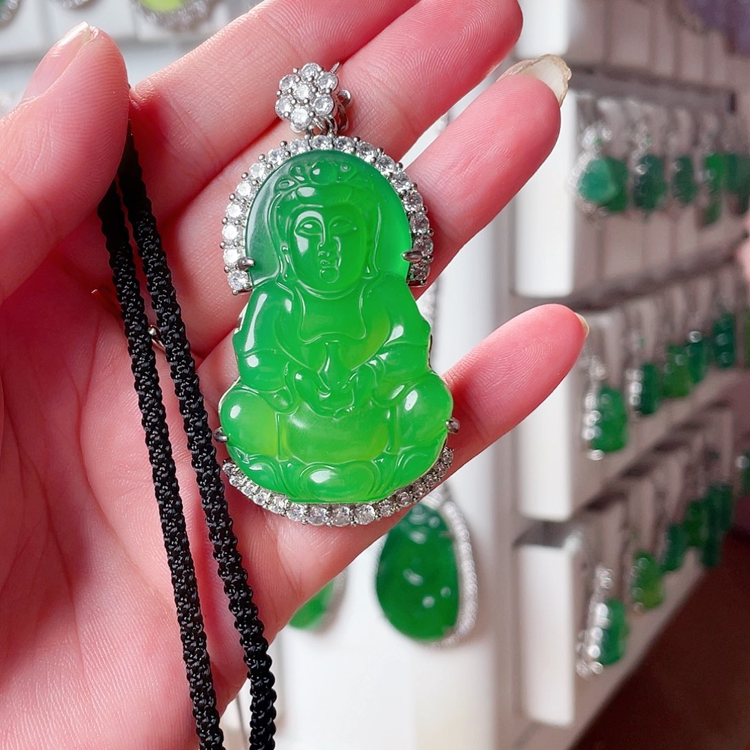 玛瑙/玉髓未镶嵌吊坠(赠链)