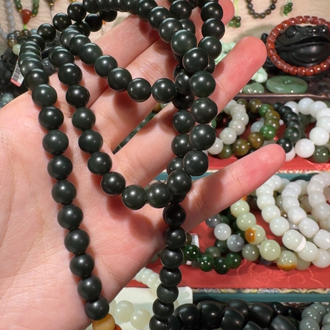 贾***明和田玉未镶嵌手链