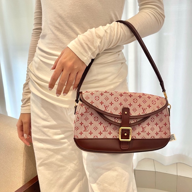 99新 LouisVuitton/路易威登  丹宁草莓粉 hobo款 二手且曼