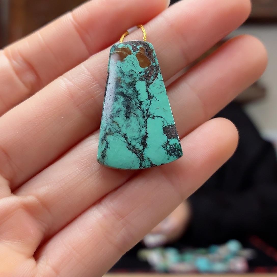 未镶嵌绿松石珠宝奇石