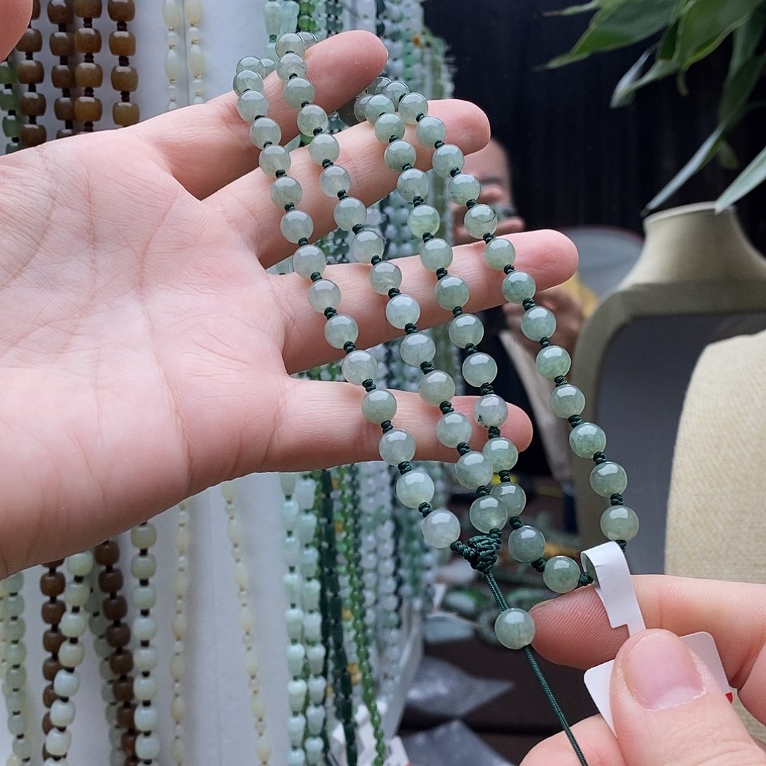 浅***浅翡翠未镶嵌颈饰翡翠项链吊坠挂绳