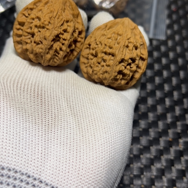 吊坠文玩核桃狮子毛