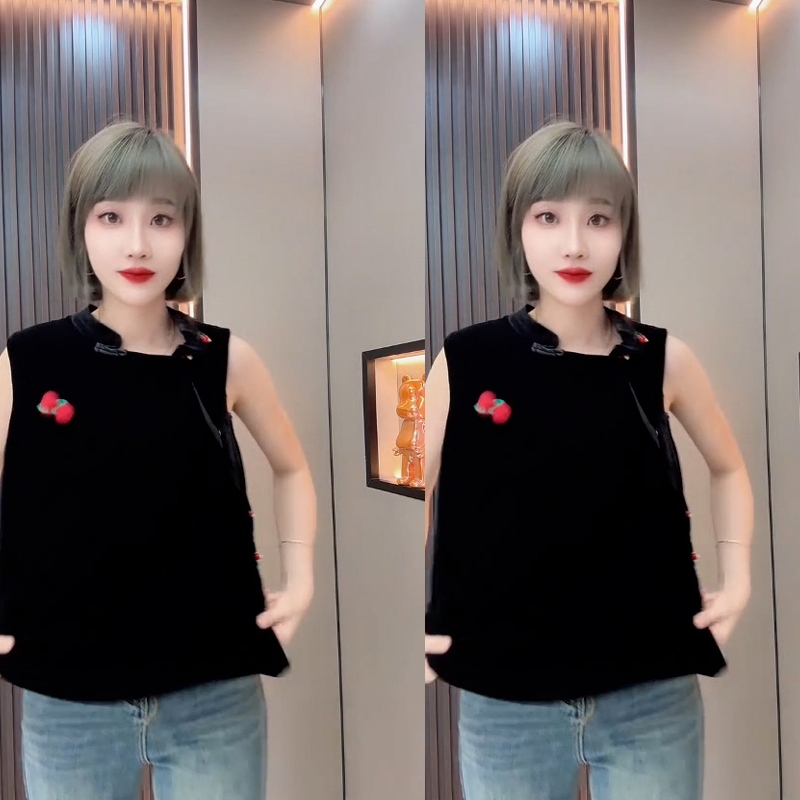 新中式斜门襟胸花立领丝绒马甲坎肩无袖背心女上衣马夹秋季外套春